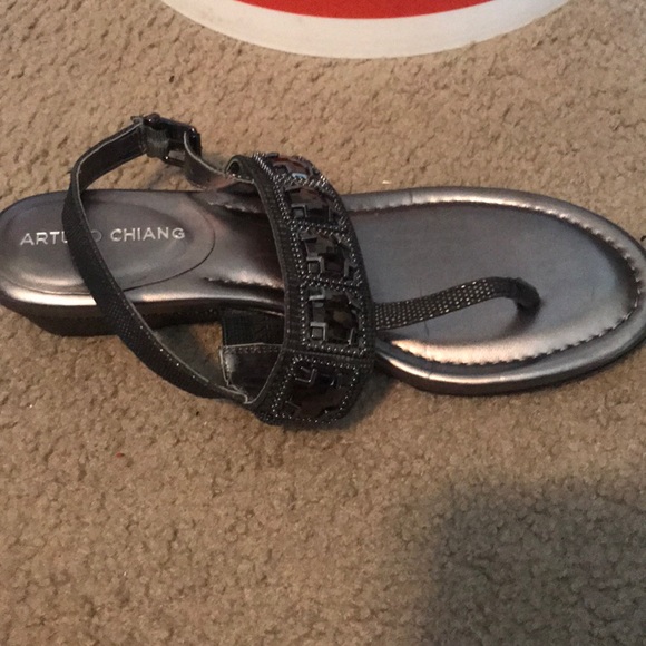 Sandals - Picture 3 of 5